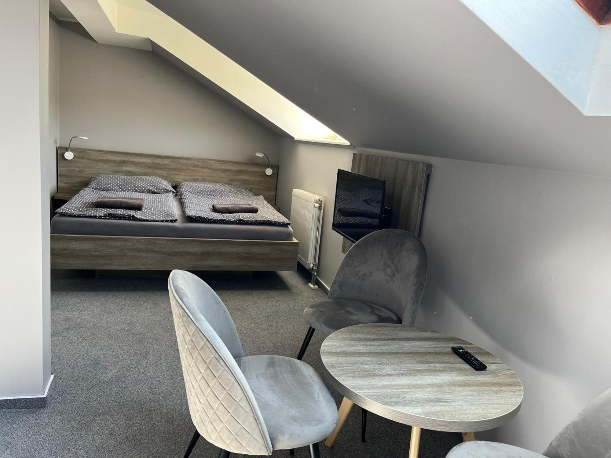 Hotel Almond Cieplice Zewnętrze zdjęcie