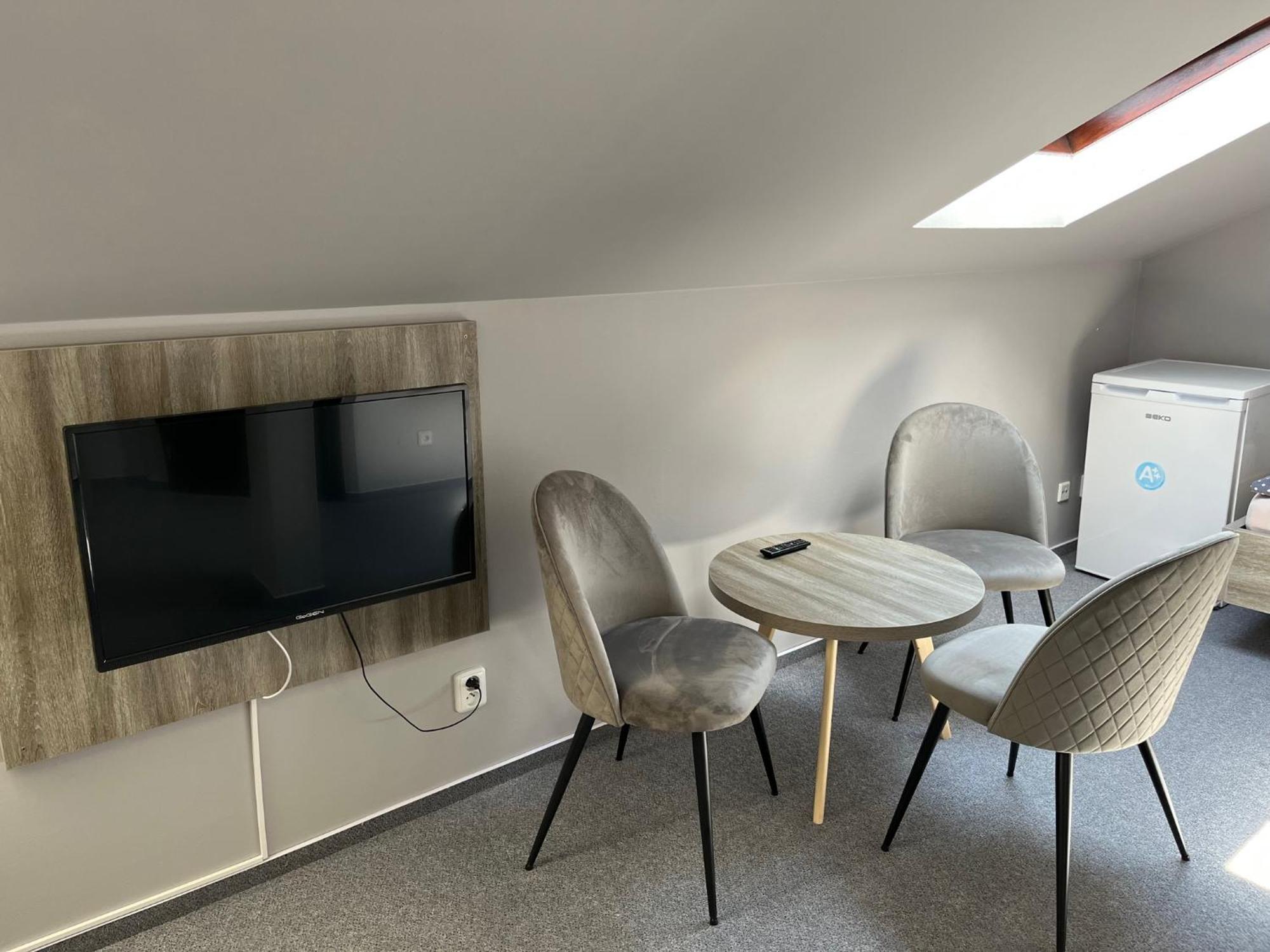Hotel Almond Cieplice Zewnętrze zdjęcie