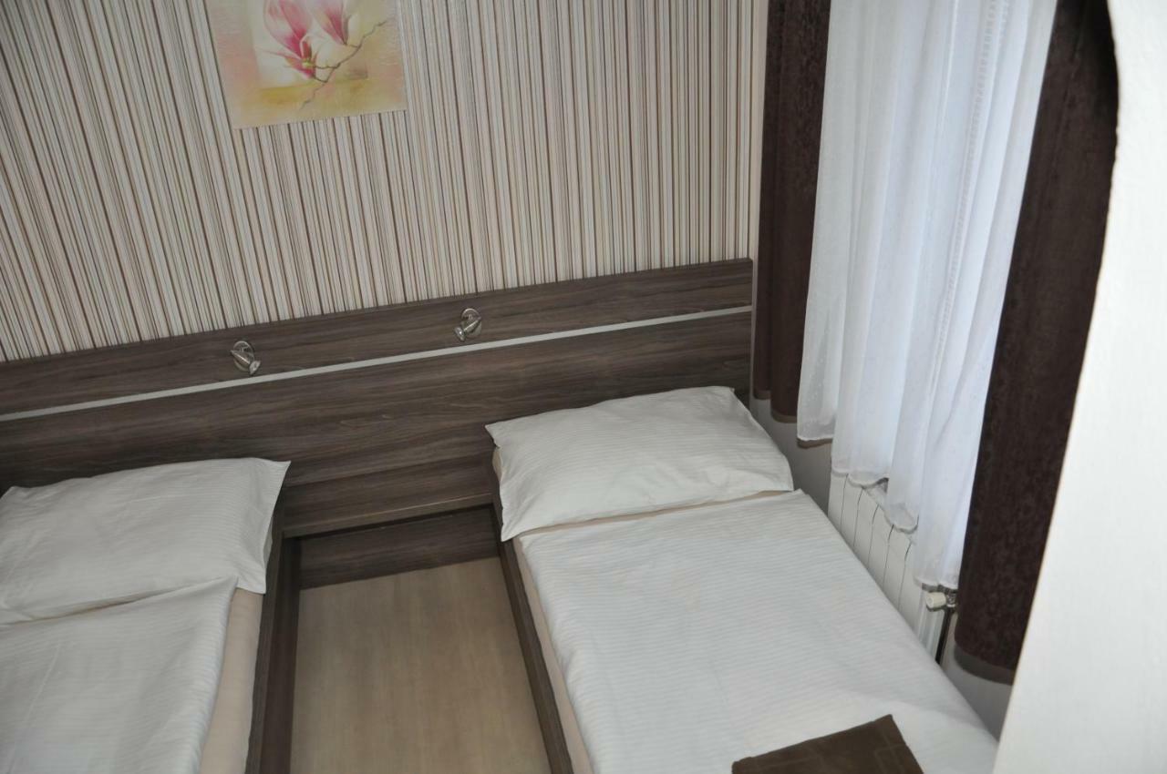 Hotel Almond Cieplice Zewnętrze zdjęcie